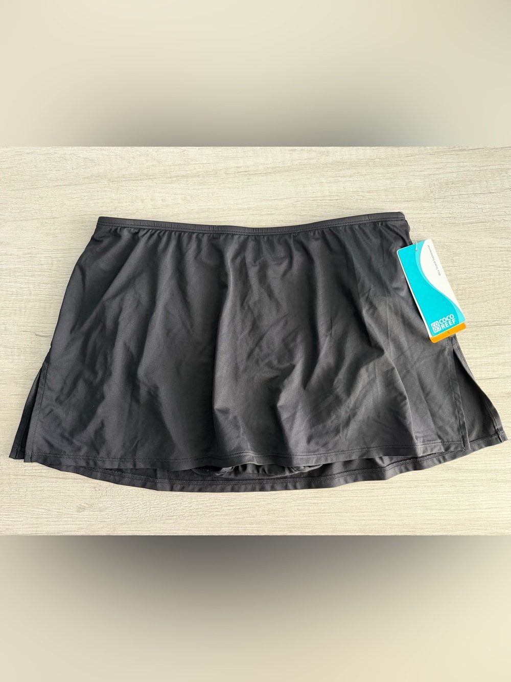Coco Reef Women’s Black Solid Slit Swim Skirt Size Small